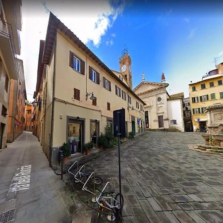 Apartamento Attico Casa Via Rocca Sole Poggibonsi Exterior foto