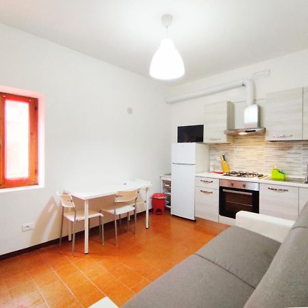 Apartamento Attico Casa Via Rocca Sole Poggibonsi Exterior foto