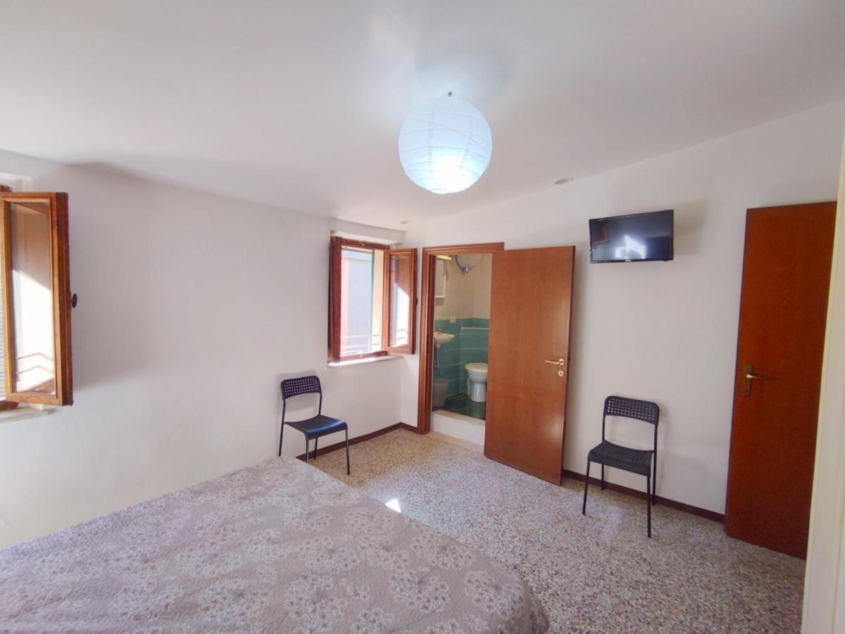 Apartamento Attico Casa Via Rocca Sole Poggibonsi Exterior foto